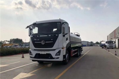 東風天龍后八輪20噸噴霧車，國六綠化噴灑車