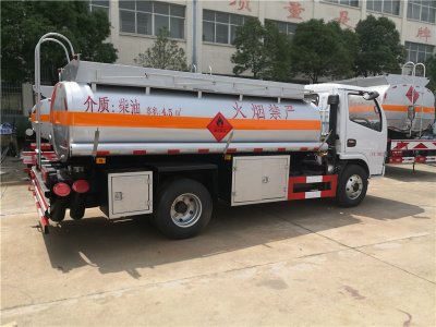東風多利卡4.5方國六加油車