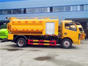 東風大多利卡10方清洗吸污車