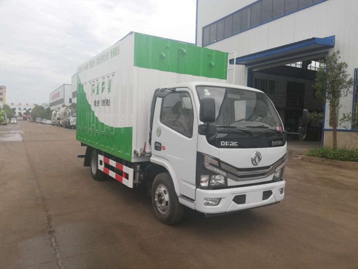 東風小多利卡吸污凈化車-環保綠
