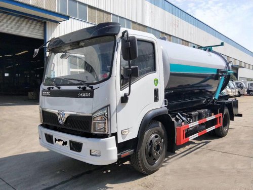 吸污車