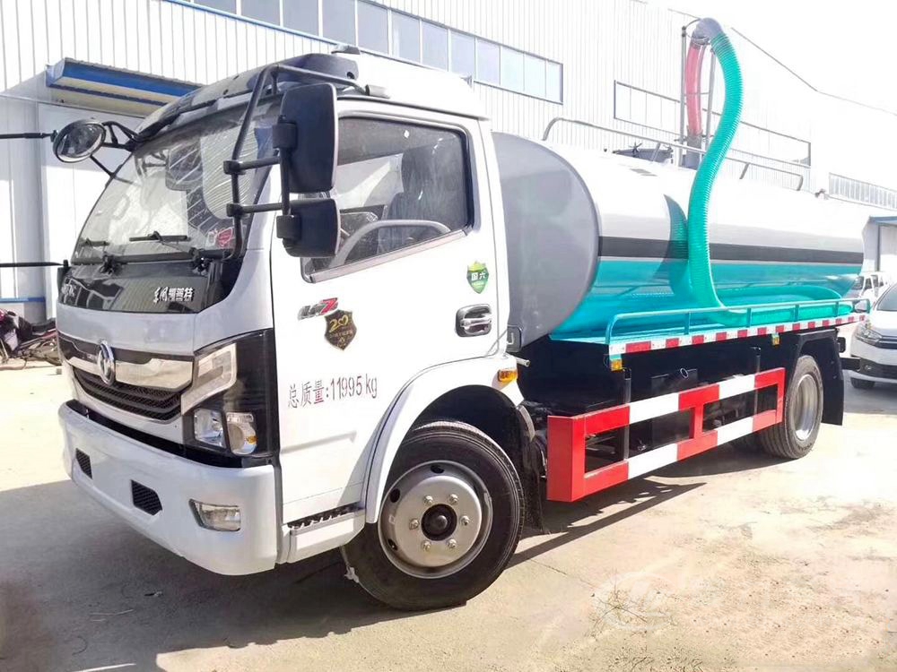 吸糞車